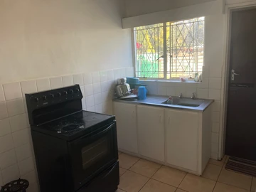 2 Bedroom Garden Flat