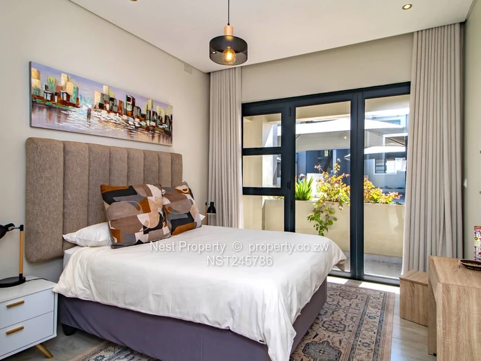 Contemporary, Modern Living In Greendale