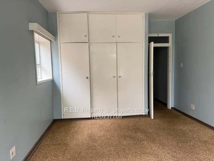 Prime-positioned one-bedroom flat in the CBD