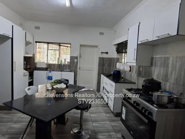 Emerald Hill 4BR Family Home — Solar, Borehole, Large Garden