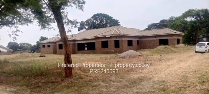 6-Bed Shell House on 5,000m² in Bluff Hill (Sole Mandate)