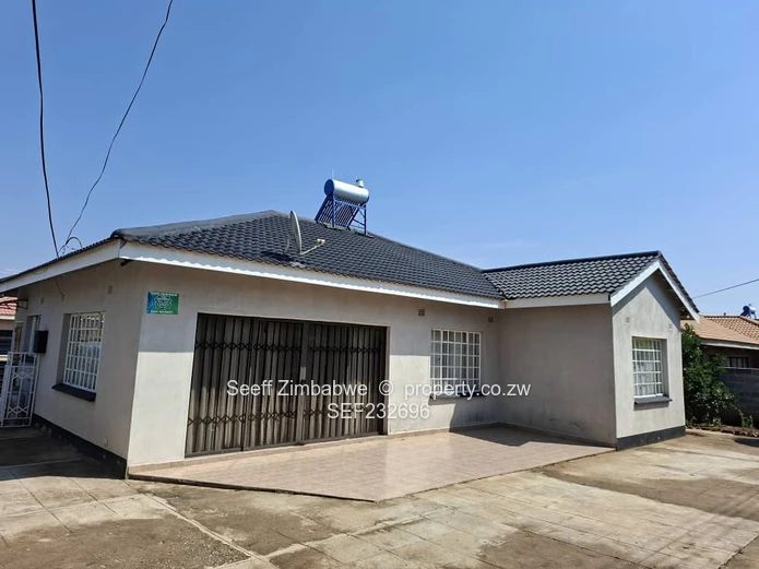 Selbourne Park, Bulawayo – Modern 3-Bedroom Townhouse for Sale (Chelmsford Road) (Sole Mandate)