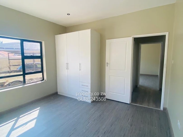 Modern 3-Bed Avondale House to Rent — Borehole & Carport
