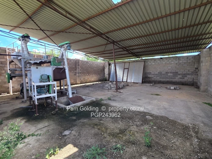 Farm/Plot for Sale in Kensington Bulawayo (Sole Mandate)