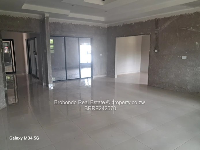 Discover this modern and luxury newly built property in Brookview for Sale! 