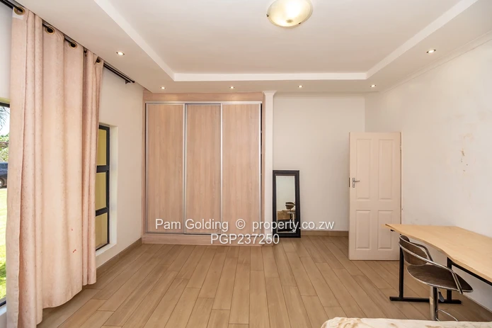 Executive House for Sale (Sole Mandate)