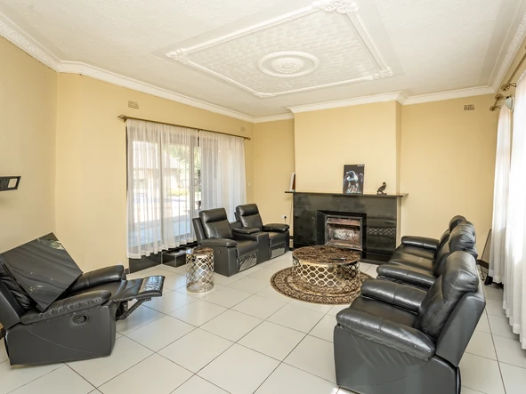 5 Bedroom House