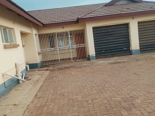 5 Bedroom House