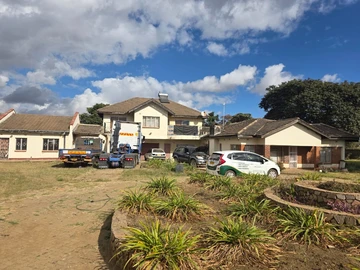 6 Bedroom House