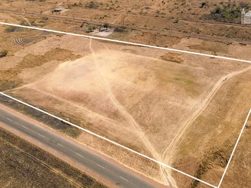 Commercial & Industrial Land