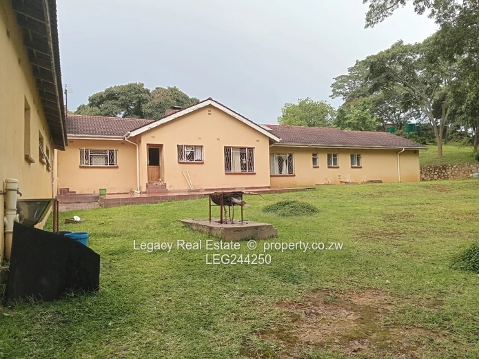 Gated Folyjon Glen Lorne 4-Bed Home with Pool & Garden