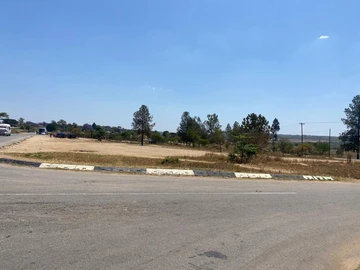 Commercial & Industrial Land