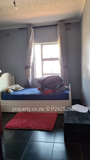 Helensvale, Off Domboshava Road 395K