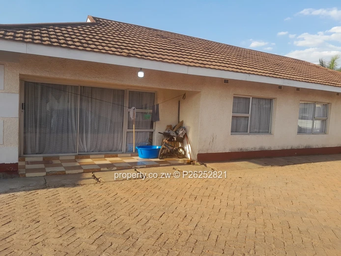 A Two bedroomed apartment to rent in Madokero,Harare