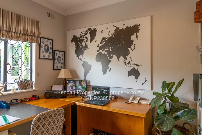 Stunning Home In Great Location.  Offer over $950 000