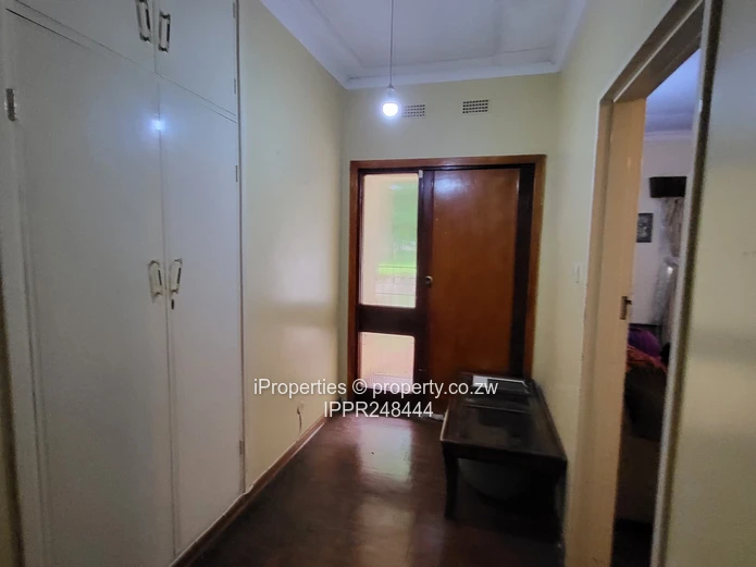 Primes Land  and residential home Vainona