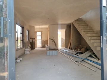 3 Bedroom Flat & Apartment