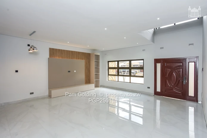 Modern Luxury Townhouse – Golden Stairs, Mount Pleasant (Sole Mandate)