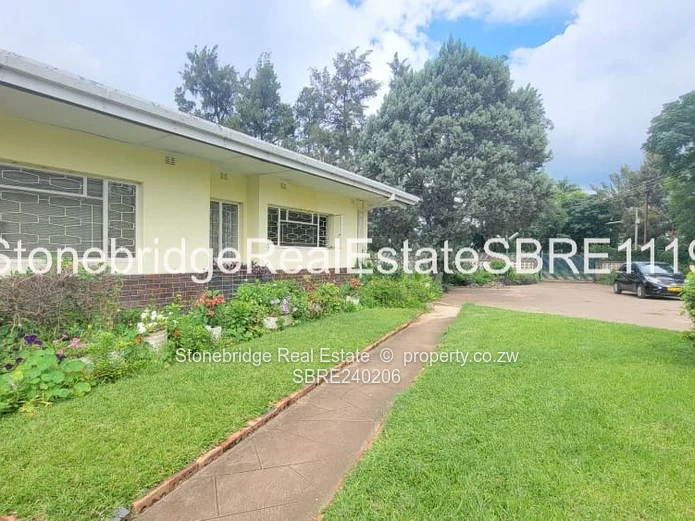 Elegant 4 Bedroomed House in Kumalo for sale