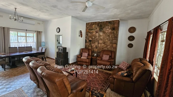 Large Property in the Heart of Residential Victoria Falls (Sole Mandate)