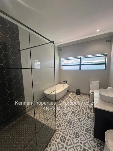 Upmarket Furnished 3 Bedroom Home in good area (Sole Mandate)