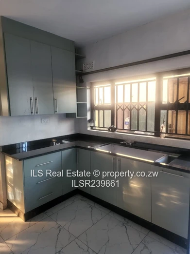 Mabvazuva 4-Bed Rental — Borehole, Modern Kitchen & Secure Yard