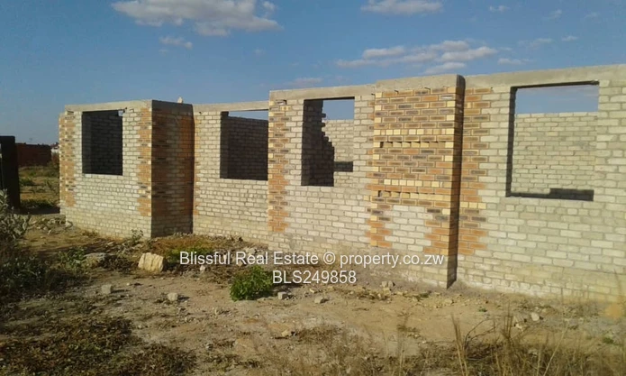 incomplete 3 Bedroomed house for sale in Ruwa Adelaide 