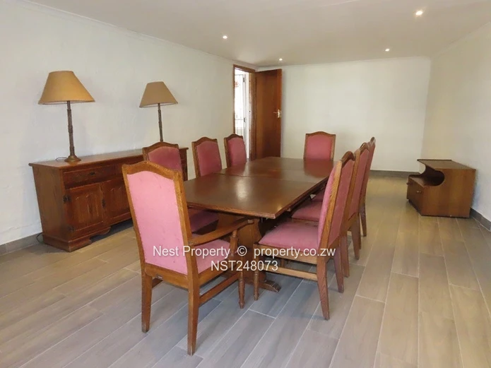 Warm Family Home with Excellent Water in Rolf Valley