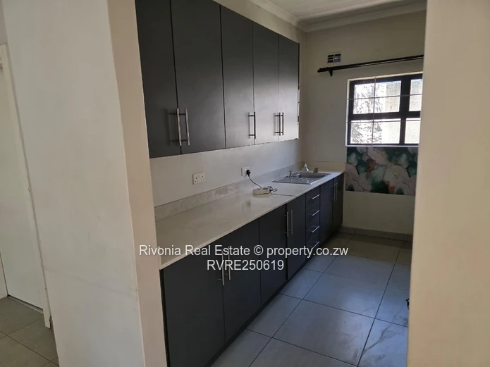 Spacious 3-Bed Home in Glen View with Borehole & Parking