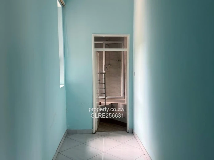 Modern 6-Bed Borrowdale Home with Borehole & Solar