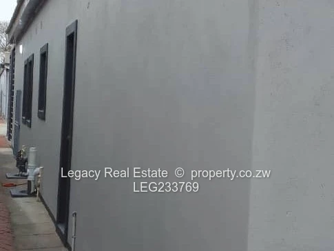 Strathaven Modern 3-Bedroom Cluster to Let 