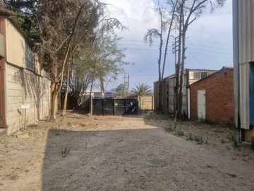 Commercial & Industrial Land