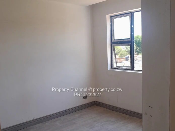 4 Bedrooms All en suite Extra Ultra Modern