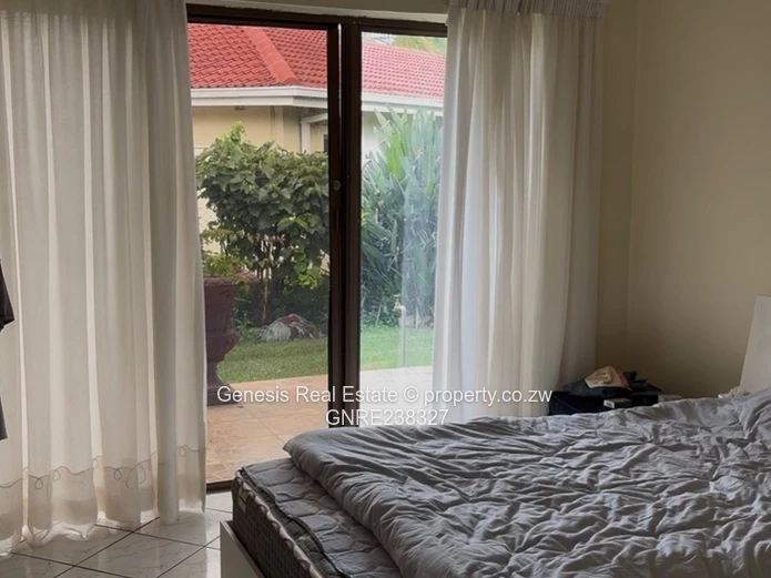 5 bedroom home on the fairway in the prestigious Brooke Golf Estate  (Sole Mandate)