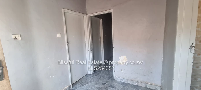 Kuwadzana 7 house for rent