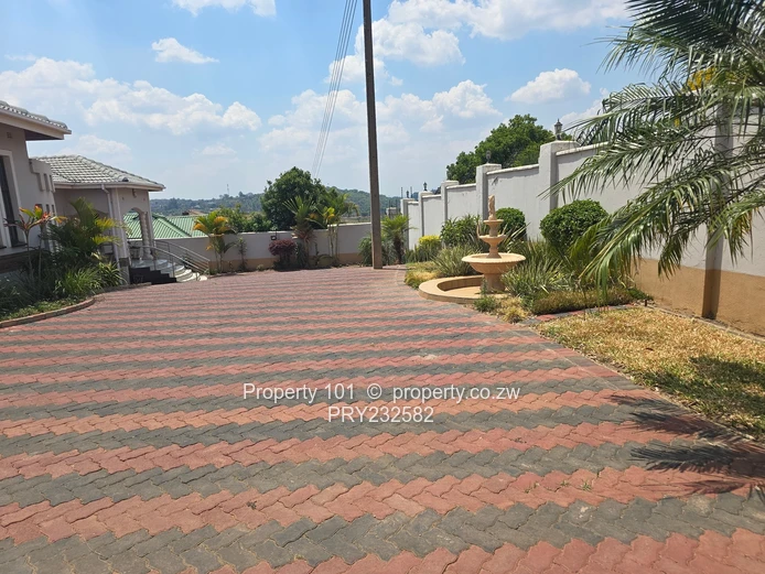 To Rent ~The Grange 5 bedrooms House (furnished @$3000)