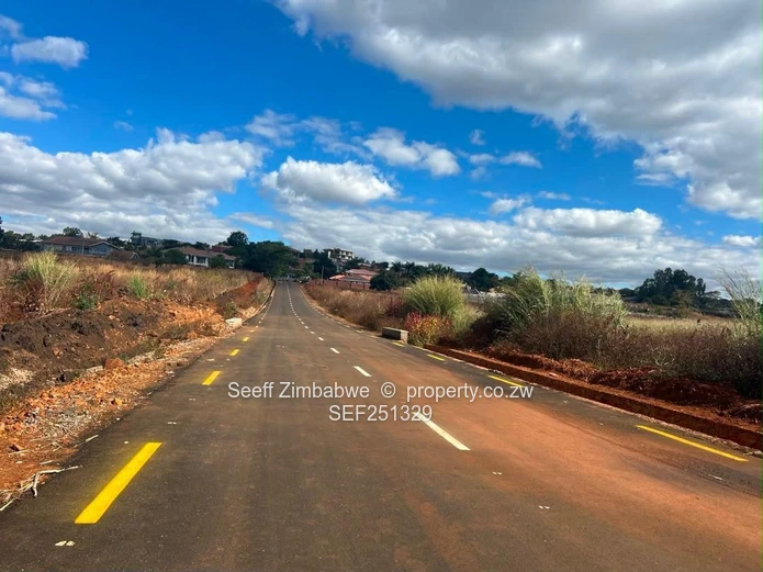 300 m² Serviced Plot on Tarred Road — Nyabira (Sole Mandate)