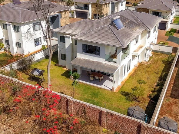 2 Unit Townhouse Complex