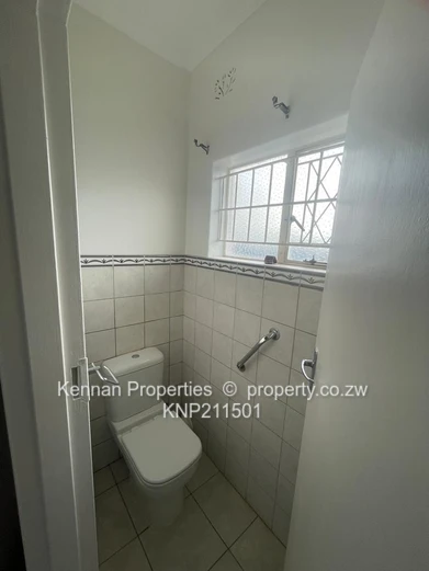 Lovely Garden Flat Close To International School & Arundel Shops (Sole Mandate)