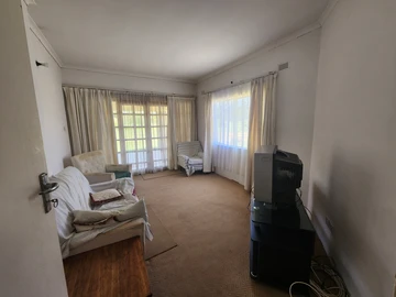 Farm & Agricultural Land