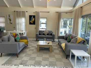 3 Bedroom Garden Flat