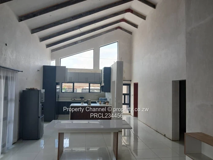 Mabvazuva Estate 3 Bed House - Secure Complex