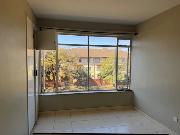 Flat & Apartment