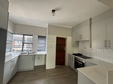 3 Bedroom Garden Flat