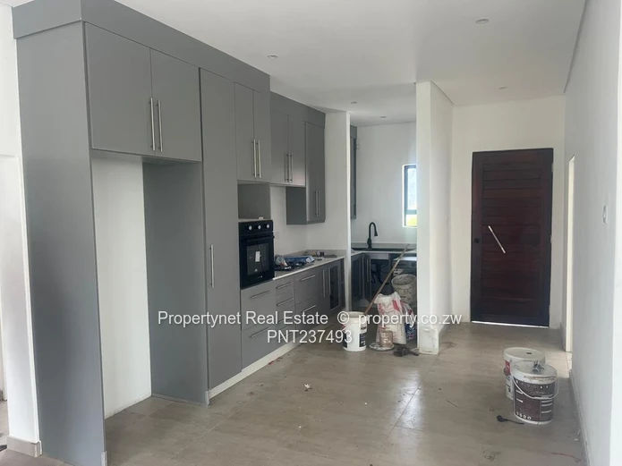 Modern neat family home!!!