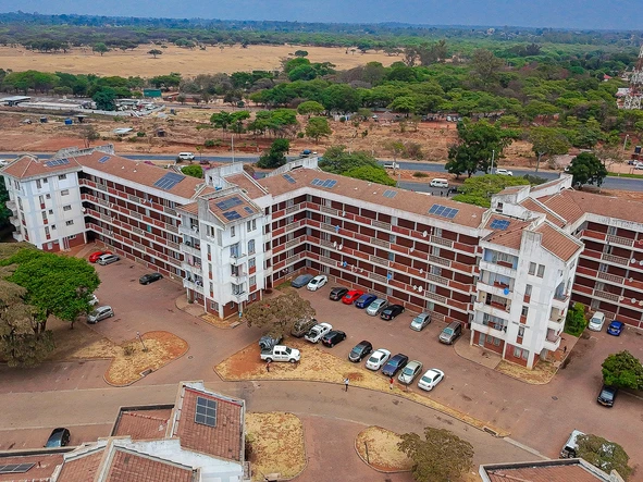 2 Bedroom Flat & Apartment