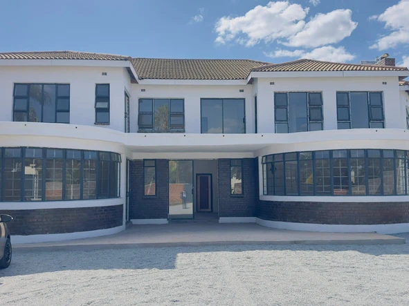 7 Bedroom House