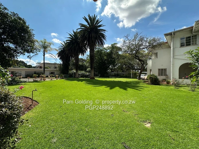 Timeless Family Home With Pool And Cottage.