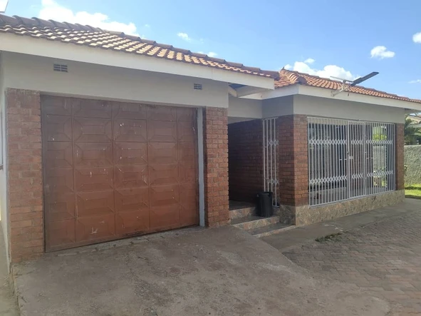 Madokero estate house for sale