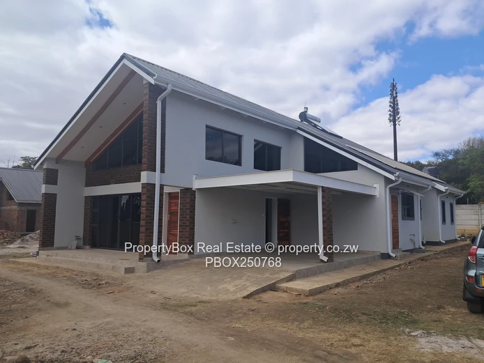 Chisipite, 3 bed Cluster Demo House for sale! 